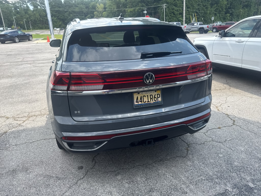 Used 2024 Volkswagen Atlas Cross Sport 2.0T SE w/Technology Sport Utility