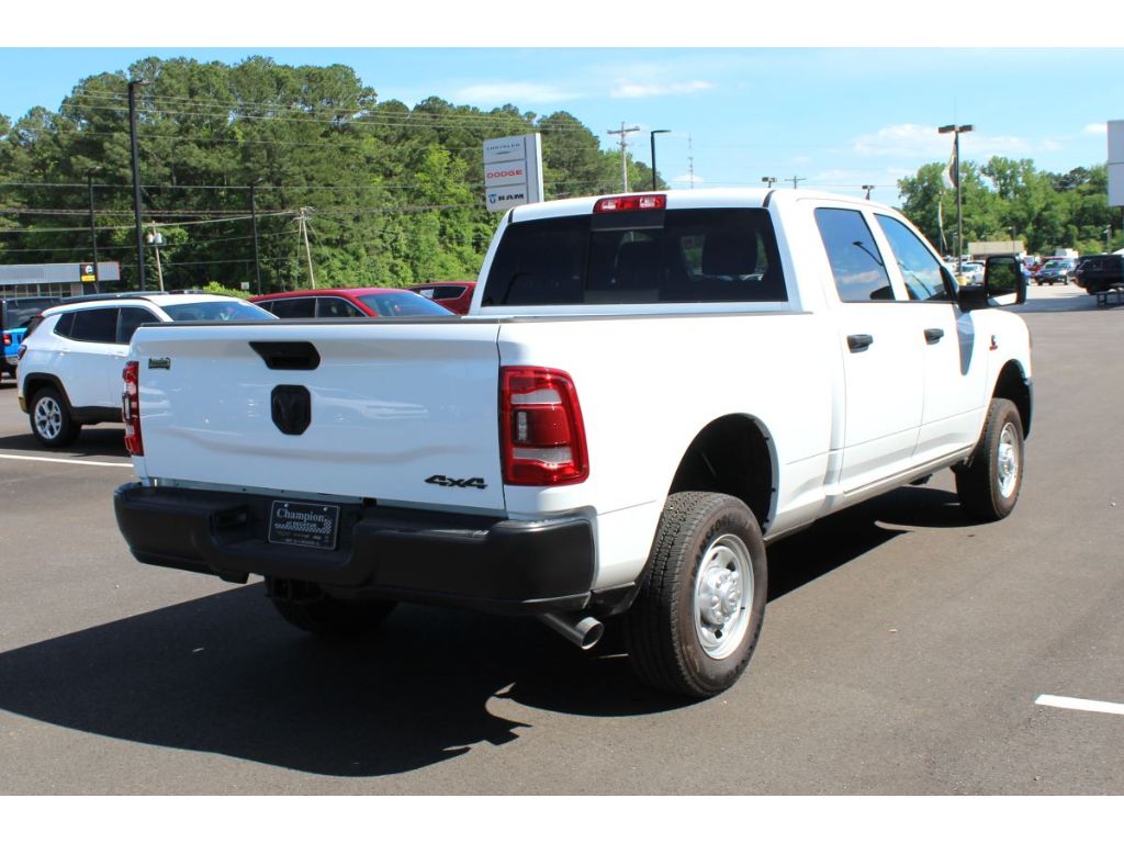 2024 Ram 2500 Tradesman photo 4