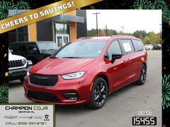 2026 Chrysler Pacifica Limited Passenger Van