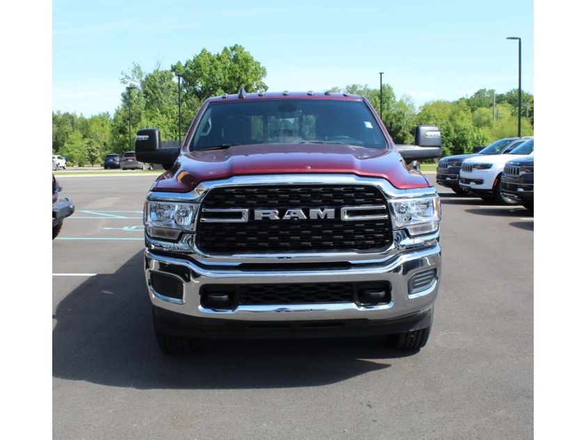2024 Ram 2500 Tradesman photo 2