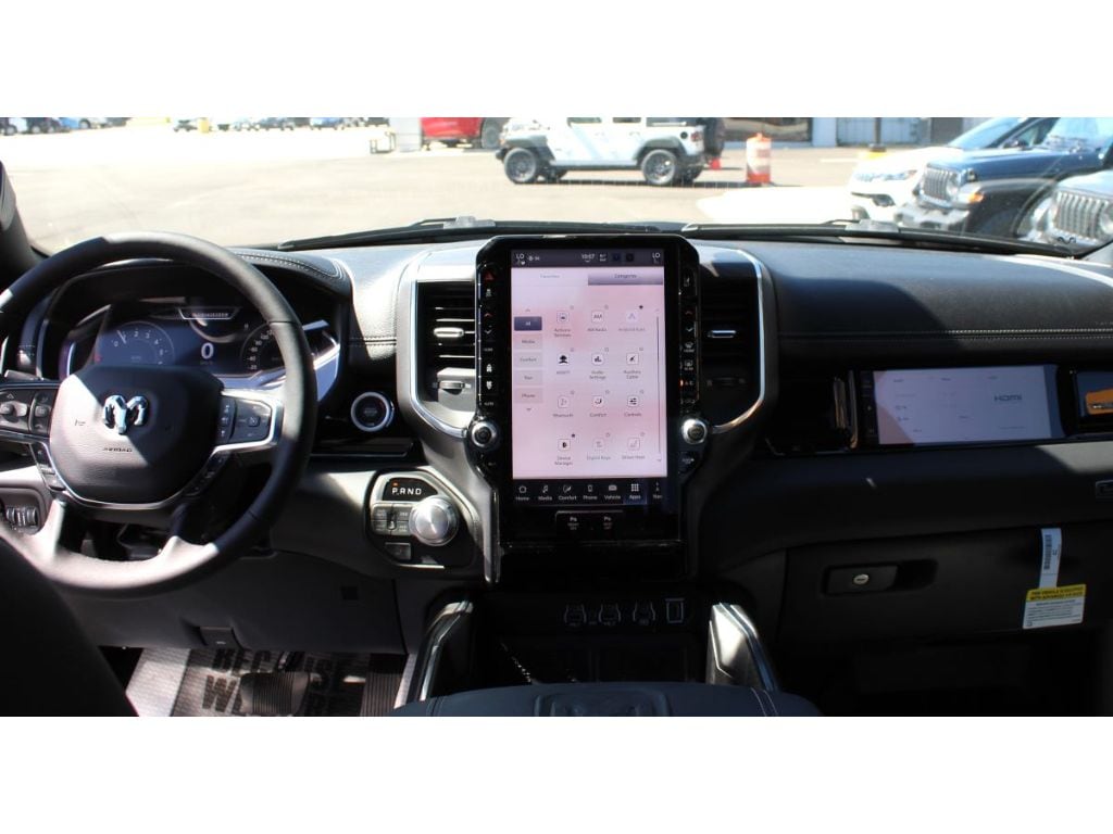 2025 RAM 1500 Laramie - Photo 30