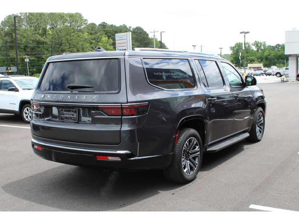 2024 Jeep Wagoneer L Base photo 4
