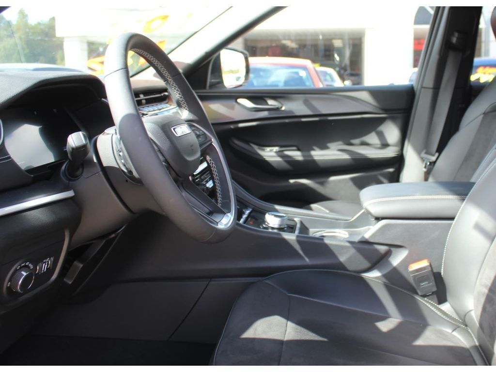 2023 Jeep Grand Cherokee L Altitude - Photo 23
