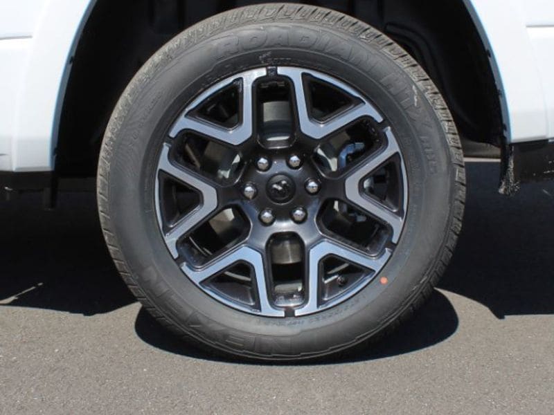 2025 RAM 1500 Laramie - Photo 8