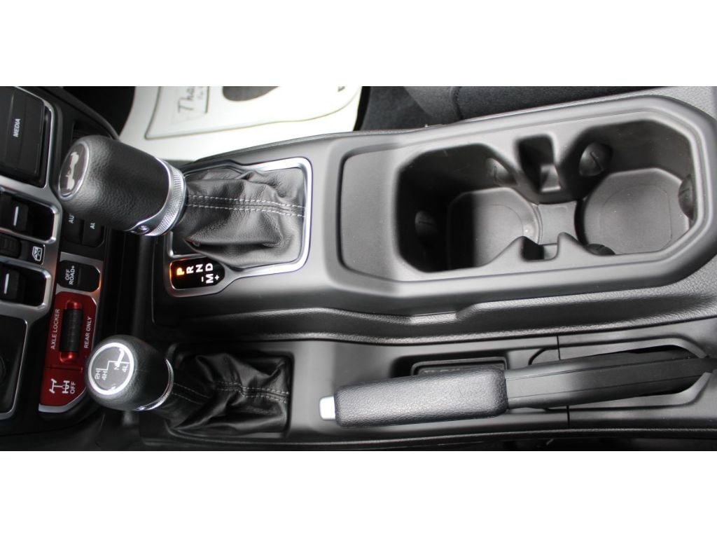 2026 Jeep Wrangler 4-Door Willys - Photo 14