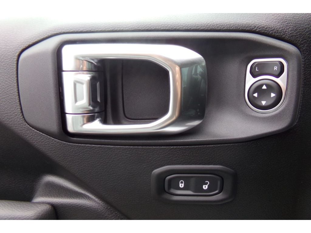 2025 Jeep Wrangler 4-Door Sport S - Photo 21