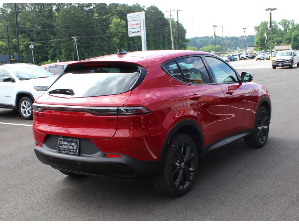 2024 Dodge Hornet GT photo 4
