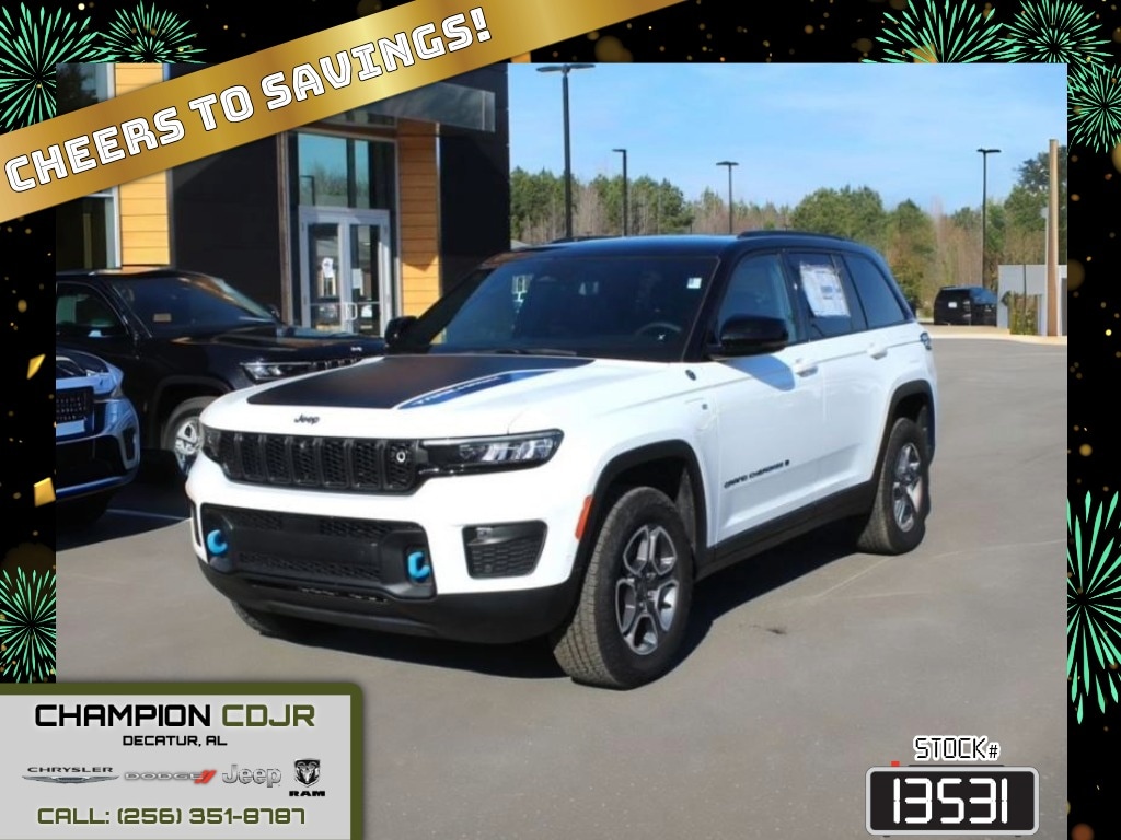 2023 Jeep Grand Cherokee Trailhawk 4xe's photo