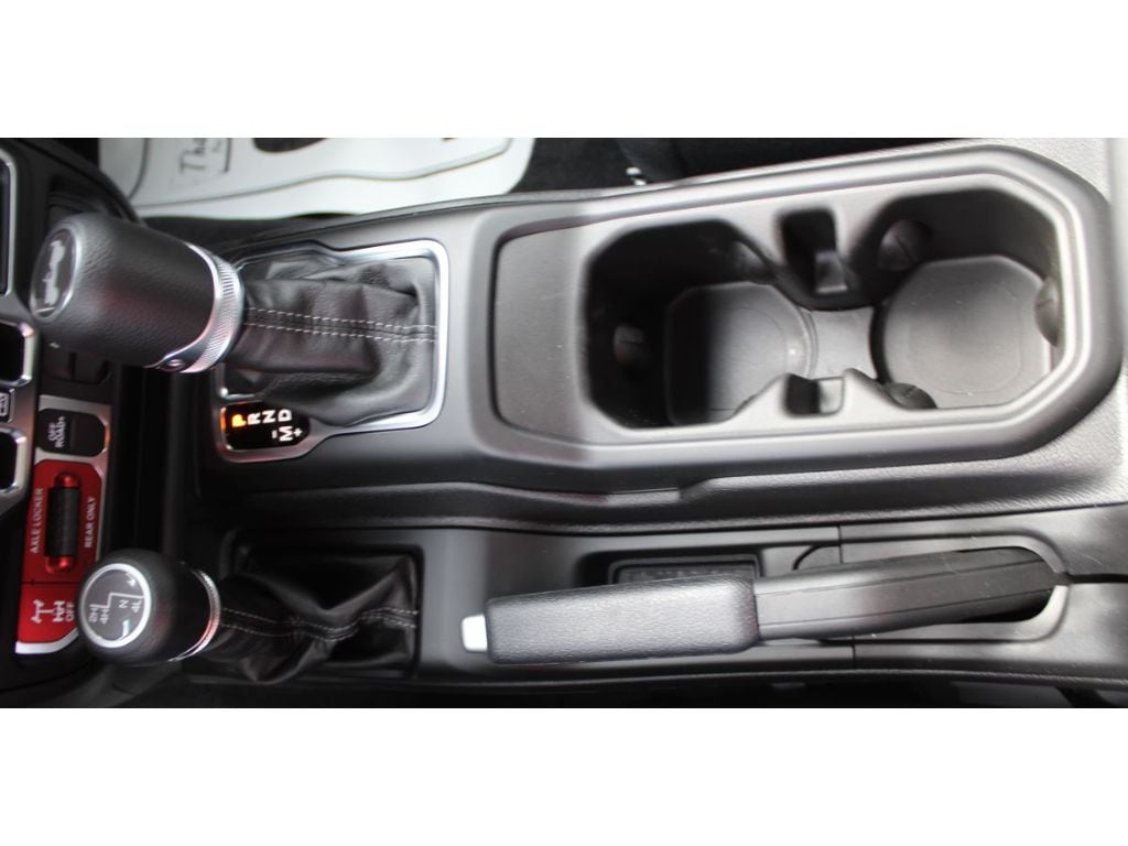 2026 Jeep Wrangler 4-Door Willys - Photo 12