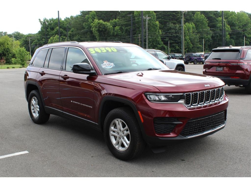 Used 2023 Jeep Grand Cherokee Laredo Sport Utility