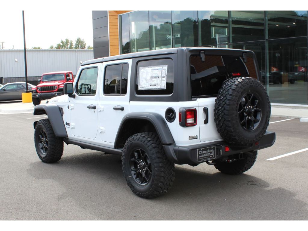 2026 Jeep Wrangler 4-Door Willys - Photo 6