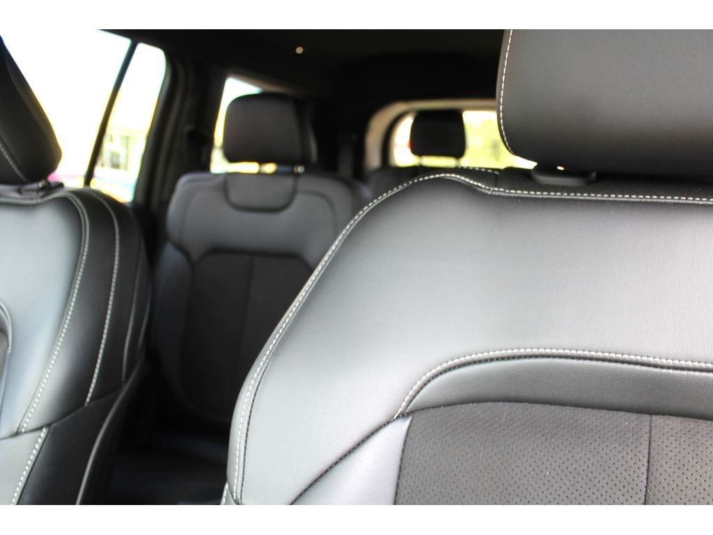 2023 Jeep Grand Cherokee L Altitude - Photo 25