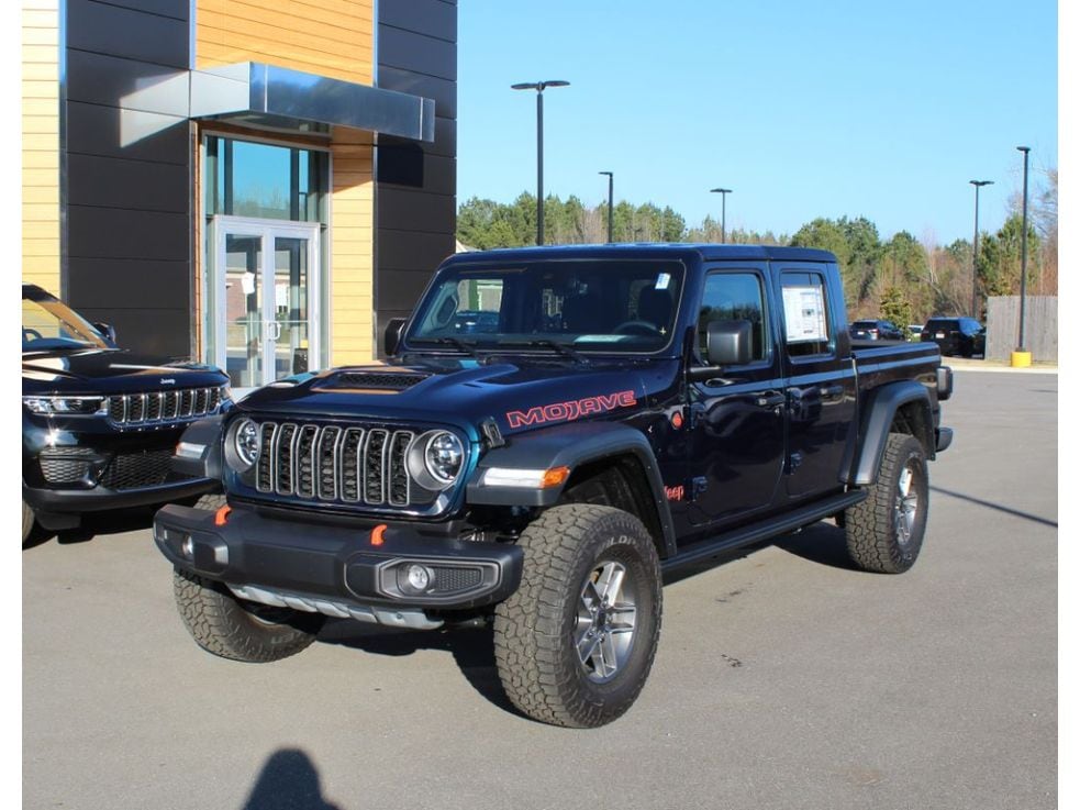 2025 Jeep Gladiator Mojave's photo