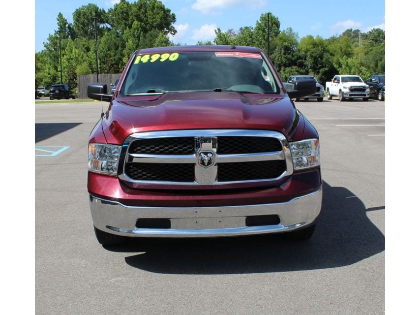 Used 2018 RAM Ram 1500 Pickup Tradesman with VIN 3C6JR6ATXJG129454 for sale in Decatur, AL