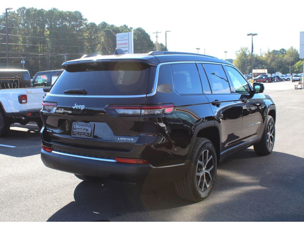 2025 Jeep Grand Cherokee Limited photo 4