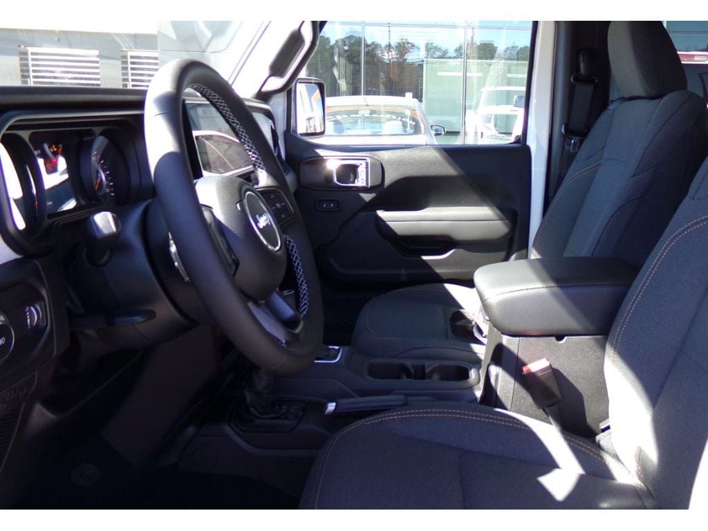 2025 Jeep Wrangler 2-Door Sport S - Photo 20