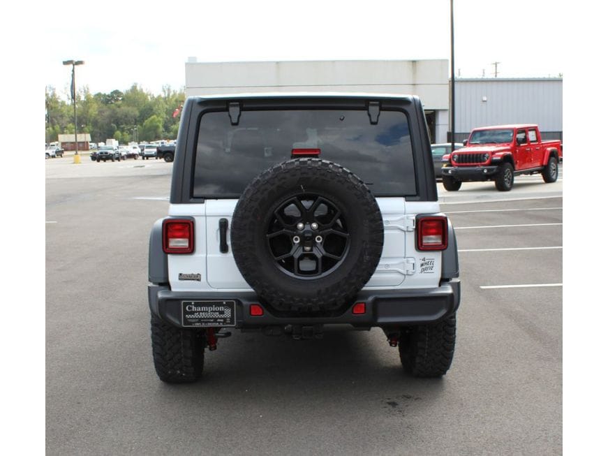2026 Jeep Wrangler 4-Door Willys - Photo 5
