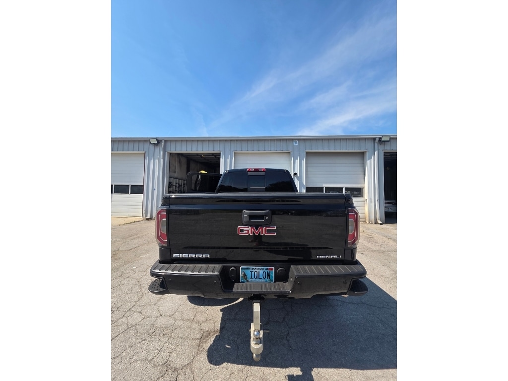 Used 2016 GMC Sierra Denali Crew Cab