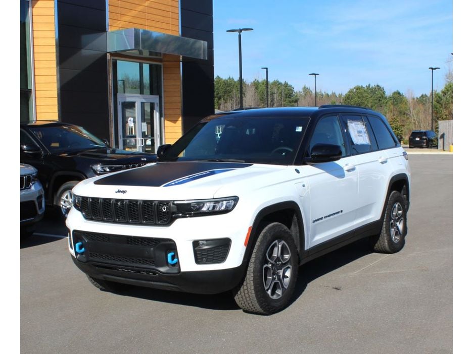 2023 Jeep Grand Cherokee Trailhawk 4xe's photo