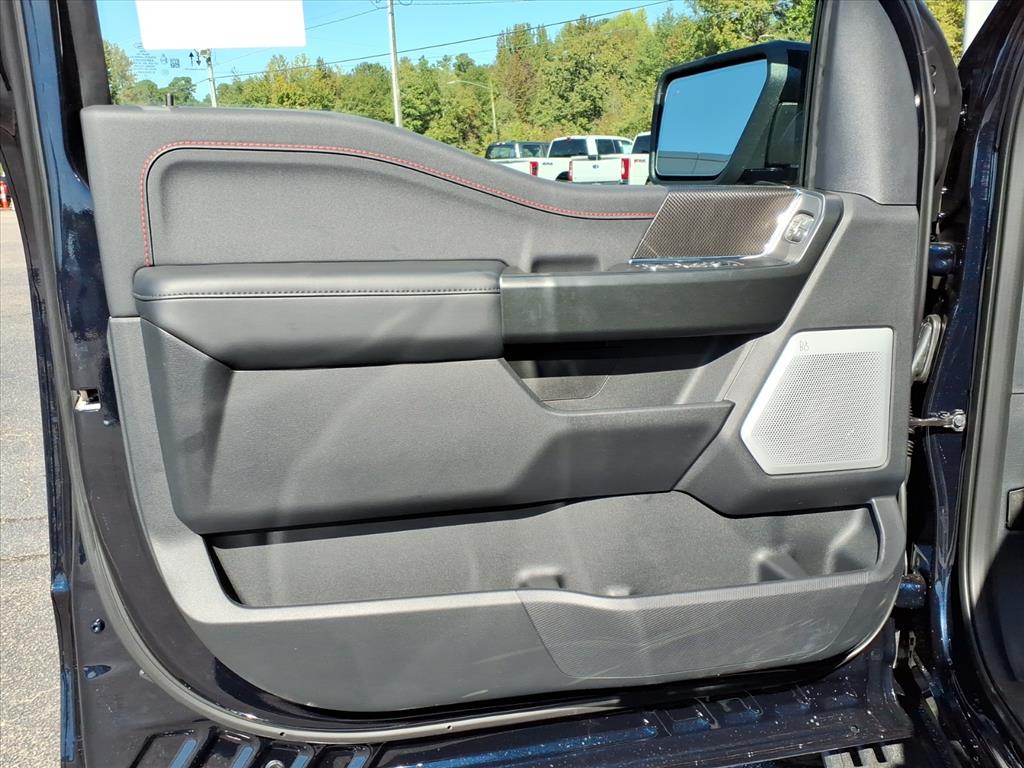 2025 Ford F-150 Raptor photo 3