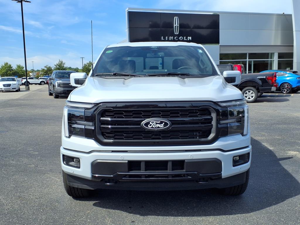 2025 Ford F-150 Lariat photo 2