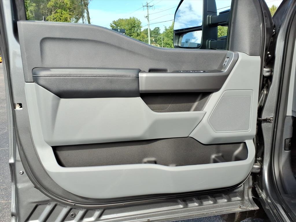 2026 Ford F-250 XL photo 3
