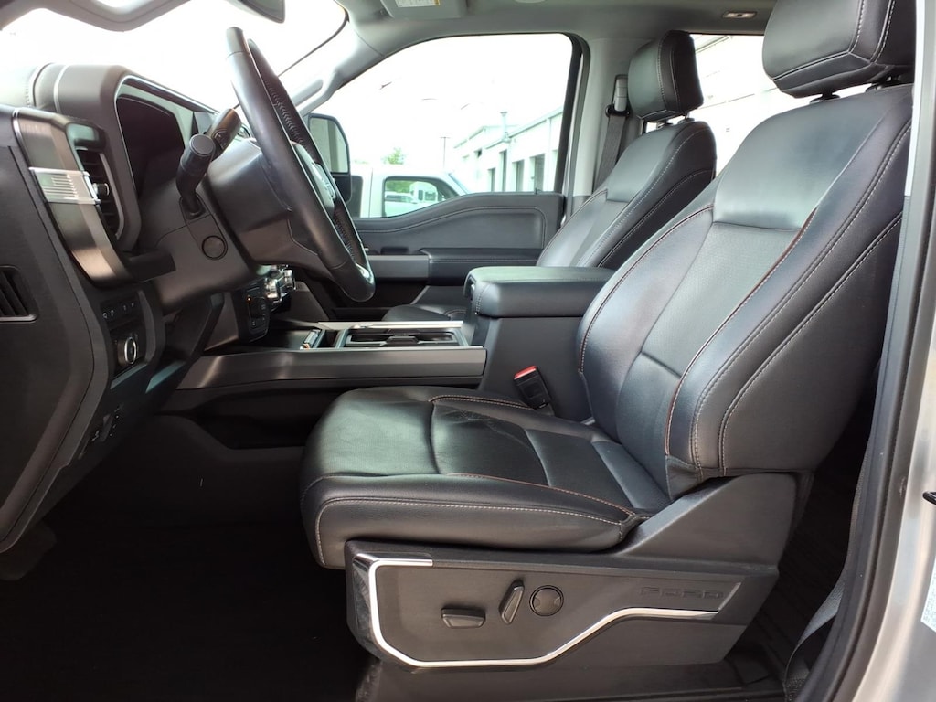 Used 2024 Ford F-250 Super Duty Lariat Truck Crew Cab