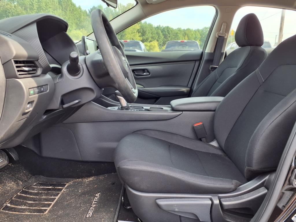 2025 Nissan Sentra S photo 3