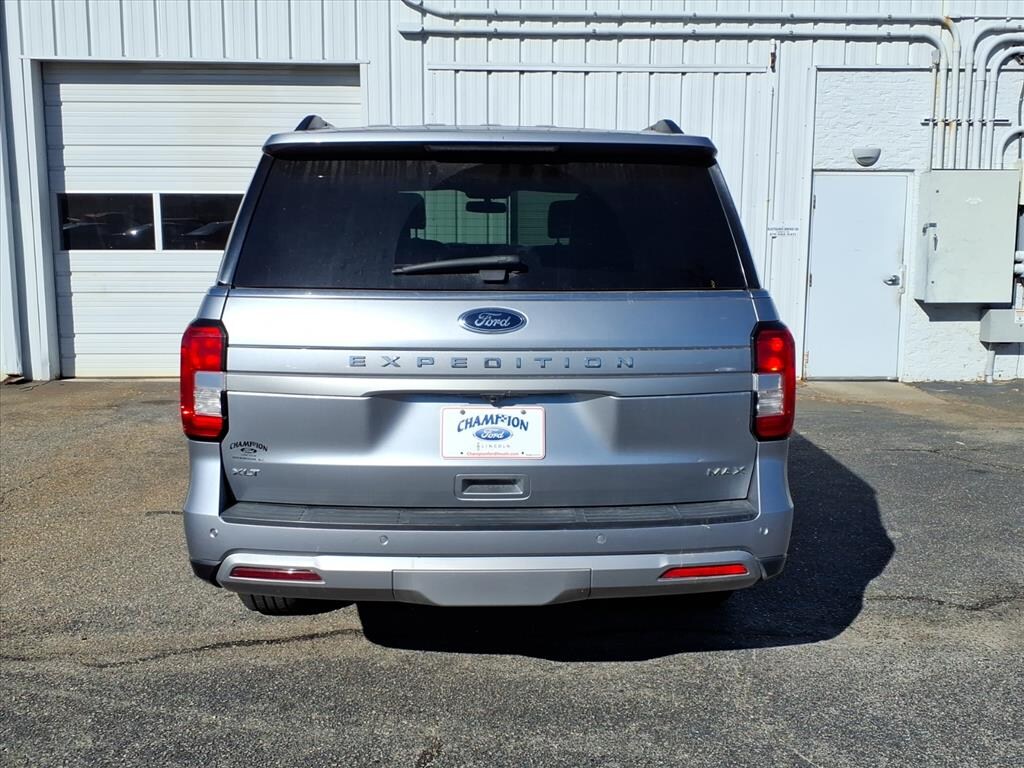Used 2024 Ford Expedition MAX XLT SUV