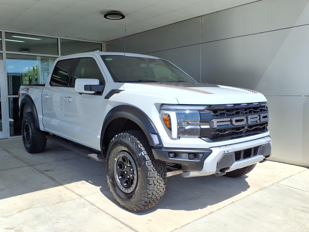 New 2026 Ford F-150 Raptor 4x4 Raptor SuperCrew 5.5 ft. SB