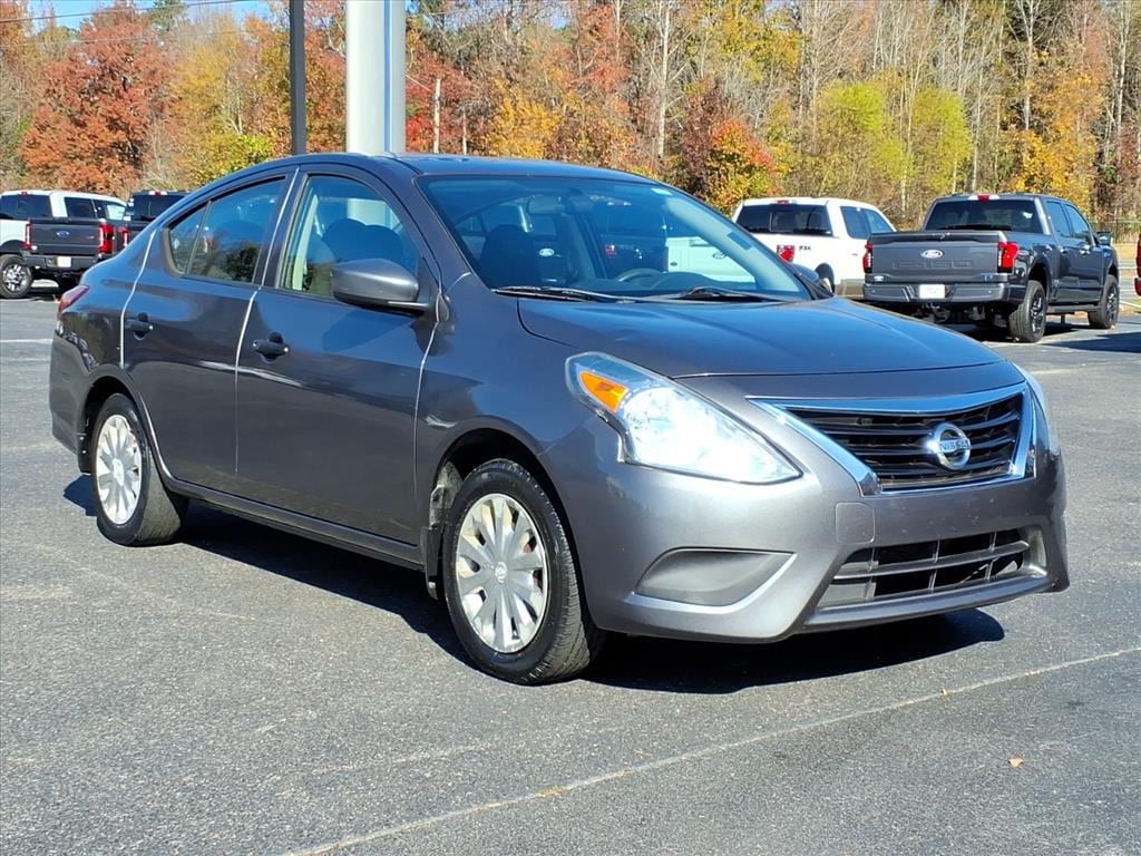Used 2017 Nissan Versa 1.6 S Sedan