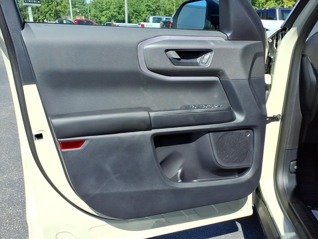 2025 Ford Bronco Sport Big Bend photo 2