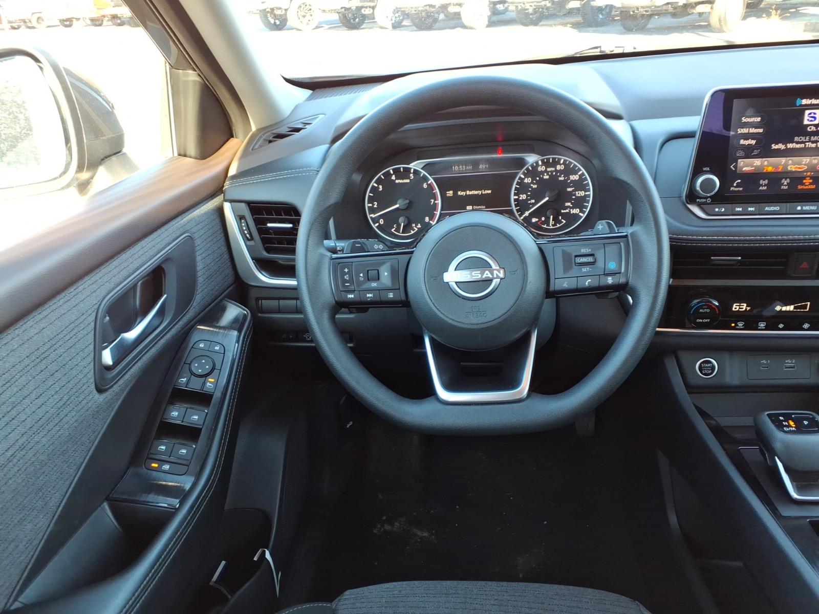 2023 Nissan Rogue SV - Photo 17