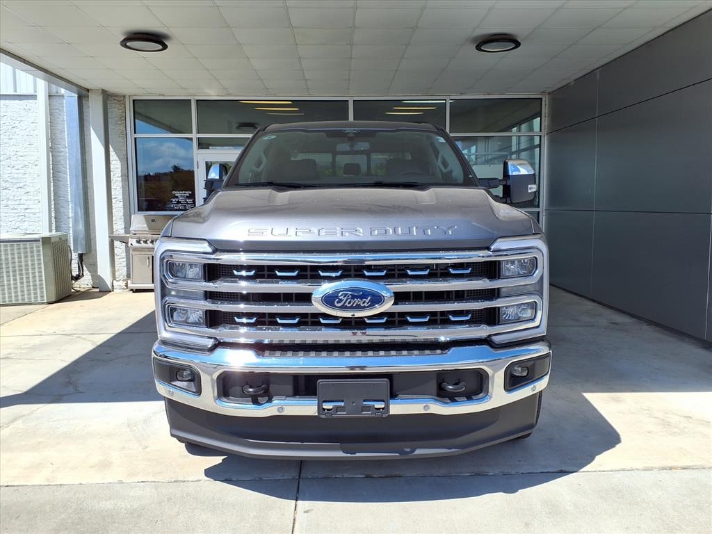 New 2026 Ford F-250 Super Duty Lariat 4x4 Lariat Crew Cab 6.8 ft. SB Pickup
