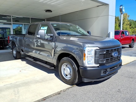 2026 Ford F-350 Super Duty XL 4x2 XL  Crew Cab 8 ft. LB SRW Pickup