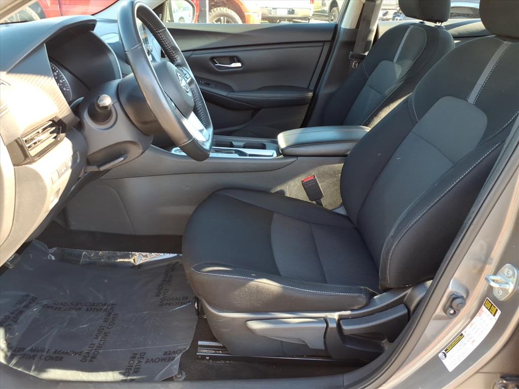 2024 Nissan Sentra SV photo 3