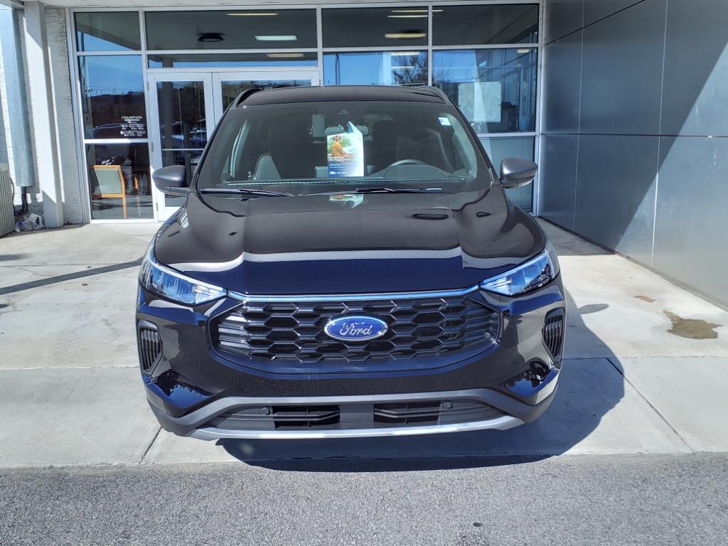 2025 Ford Escape ST-Line photo 2