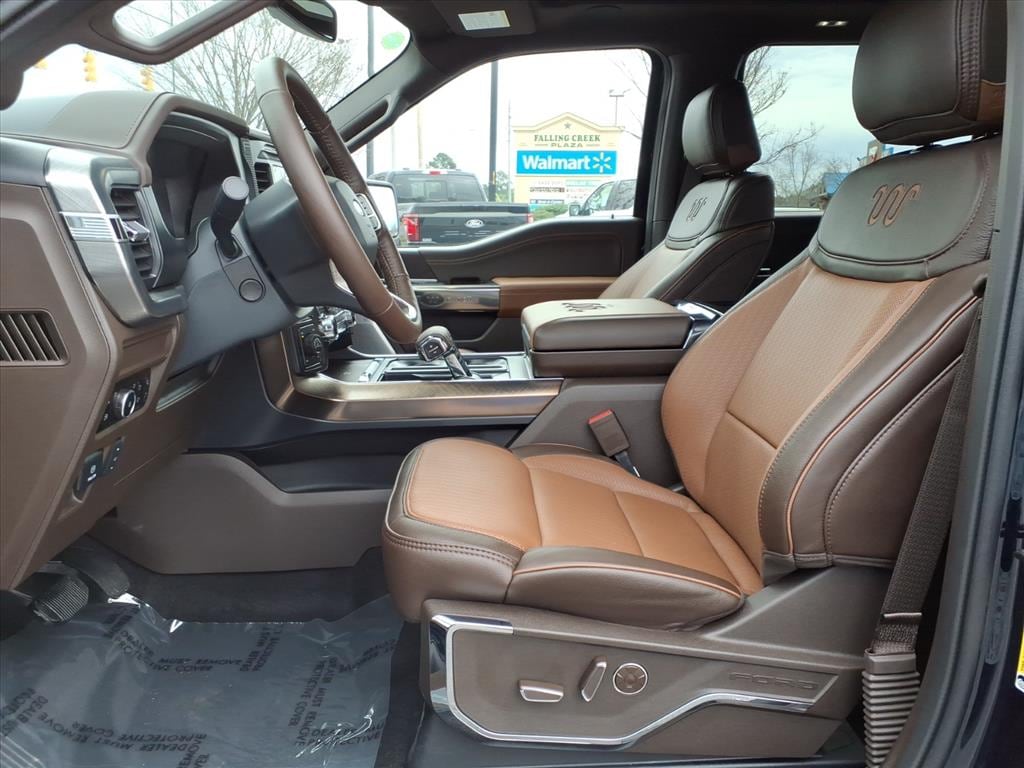 New 2025 Ford F-150 King Ranch 4x4 King Ranch SuperCrew 5.5 ft. SB