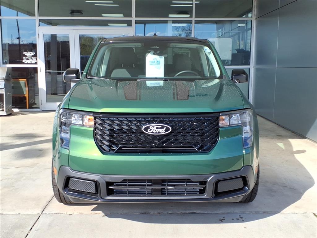 2025 Ford Maverick XLT photo 2