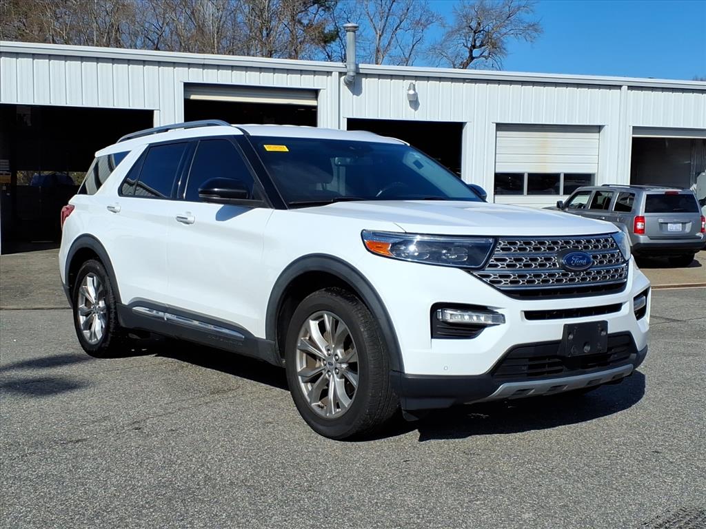 2021 Ford Explorer Limited's photo