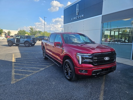 2025 Ford F-150 Lariat 4x4 Lariat  SuperCrew 5.5 ft. SB