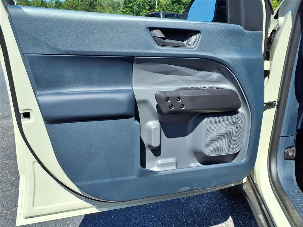 2025 Ford Maverick XLT photo 4