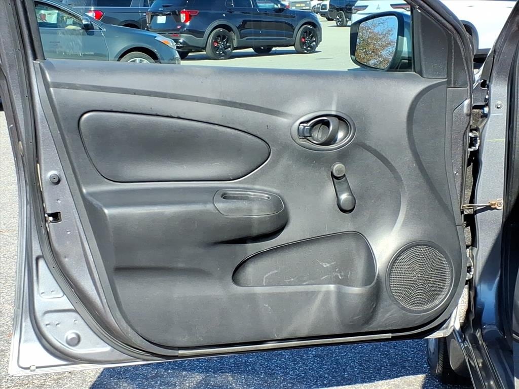 Used 2017 Nissan Versa 1.6 S Sedan