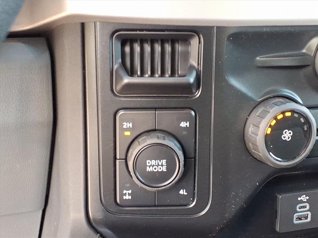 2026 Ford F-250 Super Duty XL - Photo 12