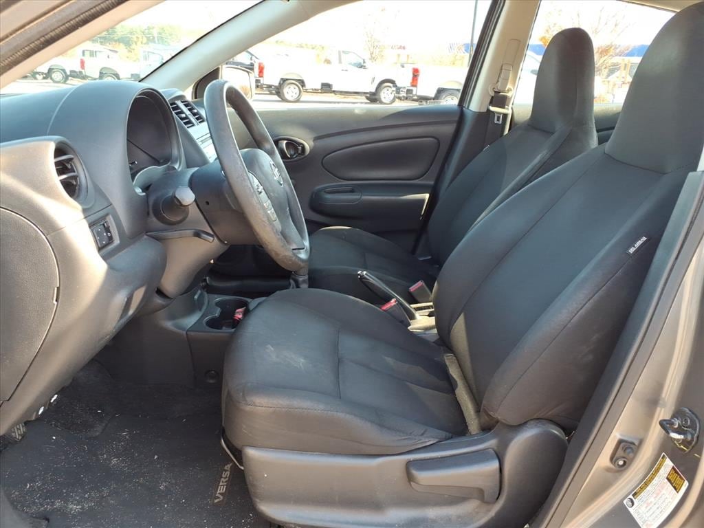 Used 2017 Nissan Versa 1.6 S Sedan