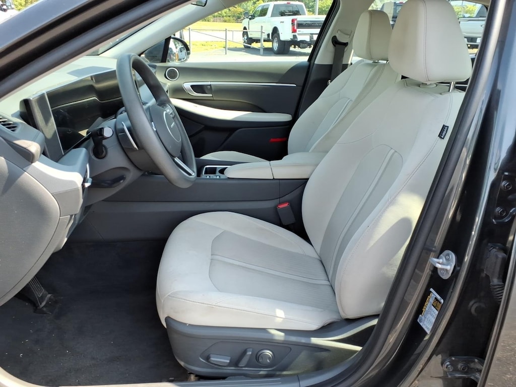 Used 2025 Hyundai Sonata SEL Sedan