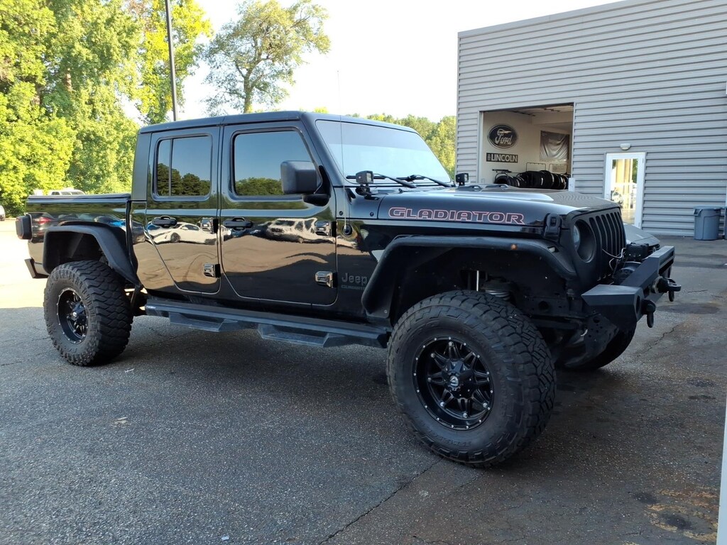 Used 2020 Jeep Gladiator Sport S Truck Crew Cab