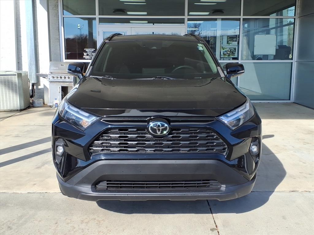 2023 Toyota RAV4 XLE Premium photo 2