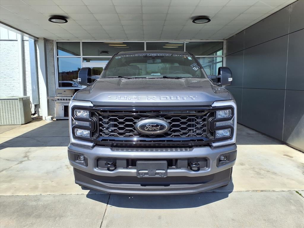New 2025 Ford F-250 Super Duty Lariat 4x4 Lariat Crew Cab 6.8 ft. SB Pickup