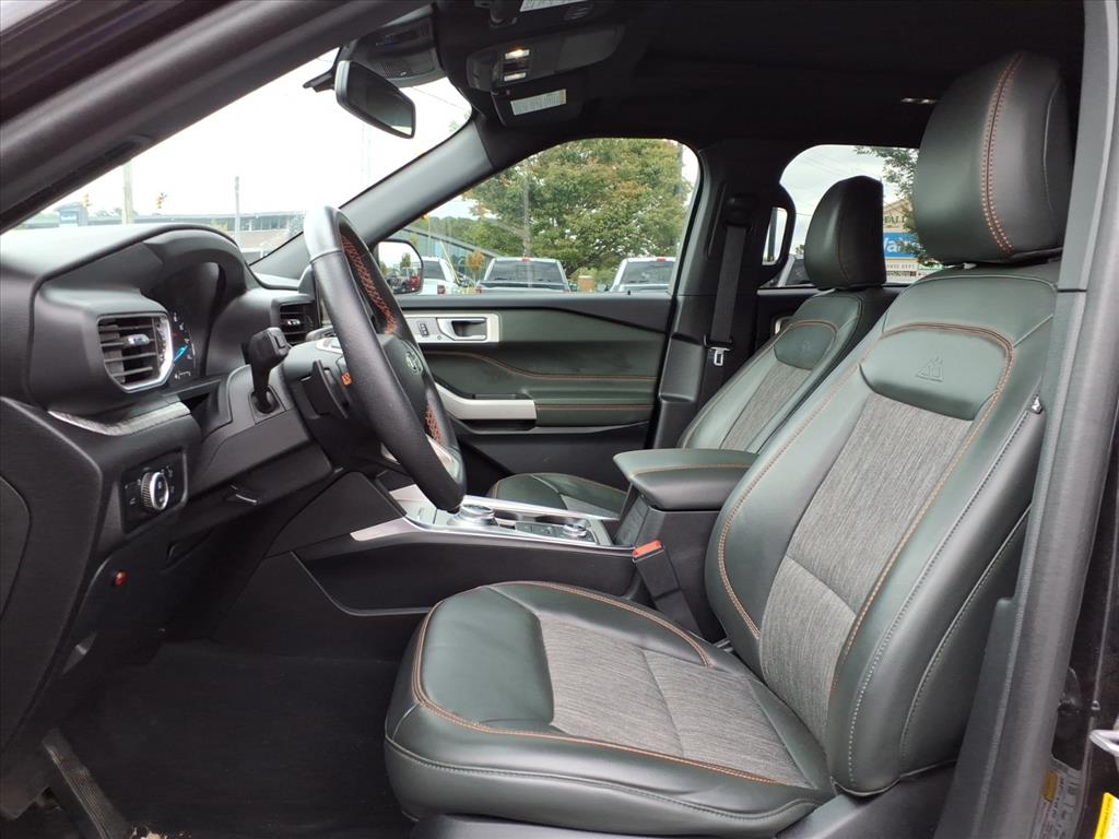 2023 Ford Explorer Timberline photo 2
